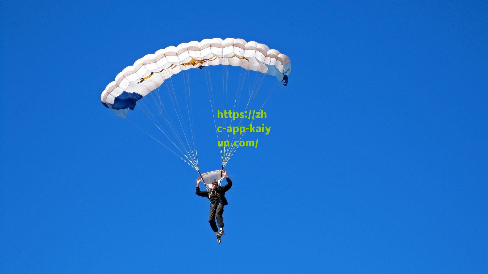 【开云网页版】詹姆斯膝伤恢复进展顺利，目标九月训练营满血回归，湖人新赛季征程现曙光