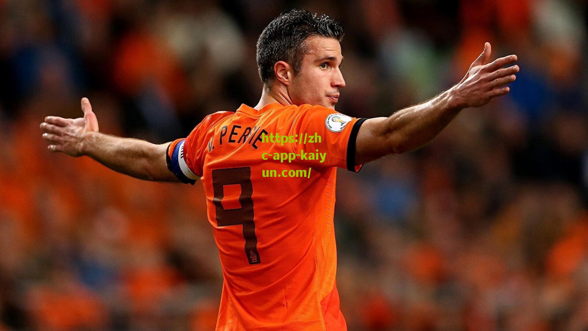 加拉塔萨雷主帅坦言引援压力，奥斯梅恩投资巨大，未来预算需精打细算