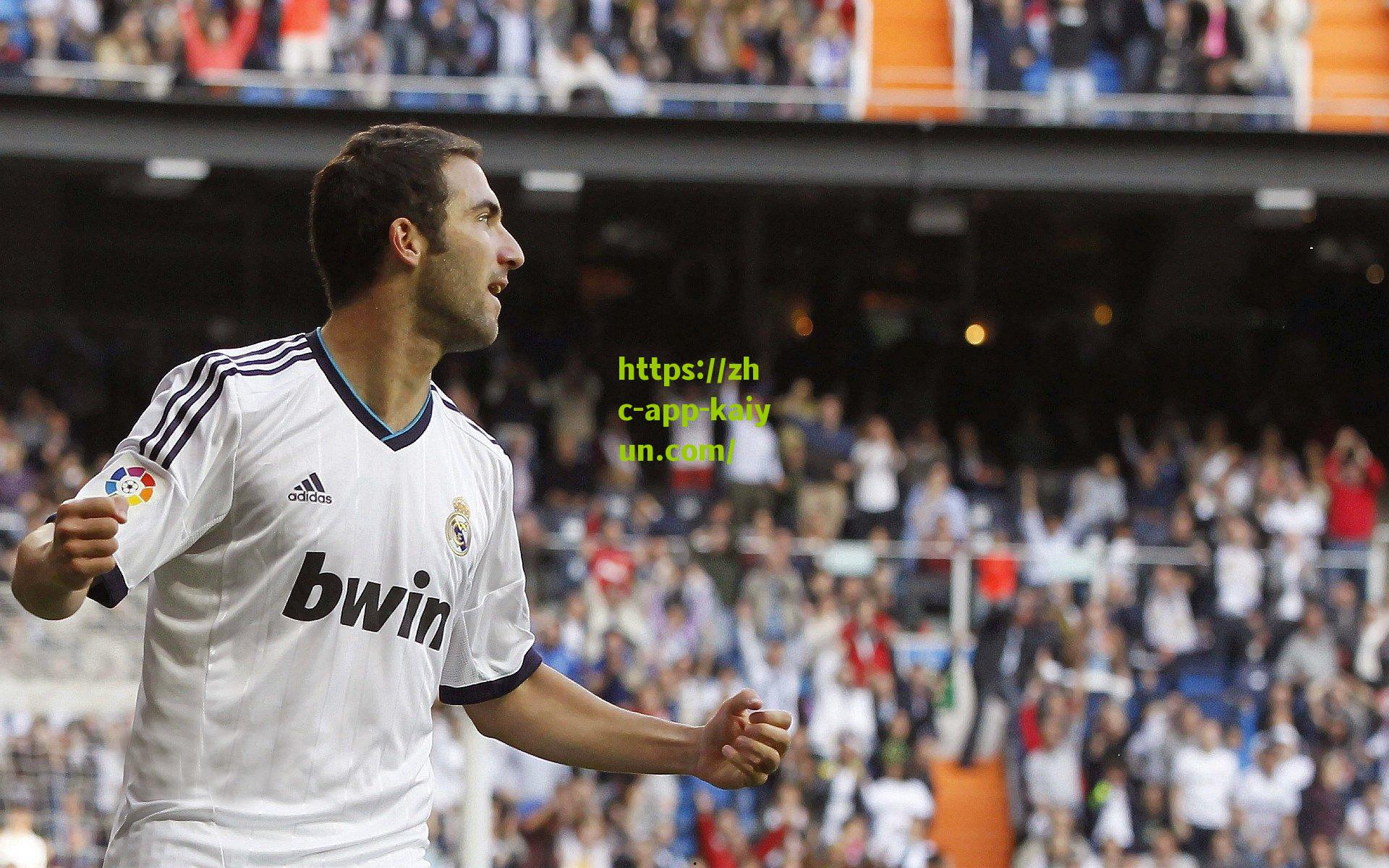 制胜关键！费利佩独中两元并造红牌，率队击败强敌